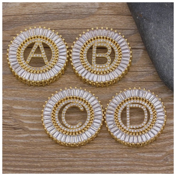 The TEGAI Austrian Crystals Initial Necklace - Picture 3 of 7